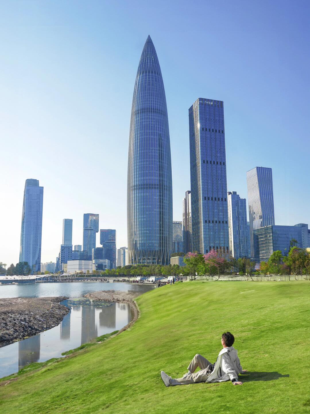 10-Day Enchanting China Tour （Modern Shenzhen · Breathtaking Guilin · Magical Chongqing · Classical Chengdu）