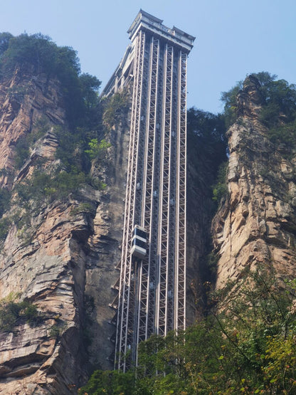 5-Day Epic Zhangjiajie Tour  (Legendary Zhangjiajie+Waterfall Town Furong + Romantic Fenghuang+Borderland Chadong)