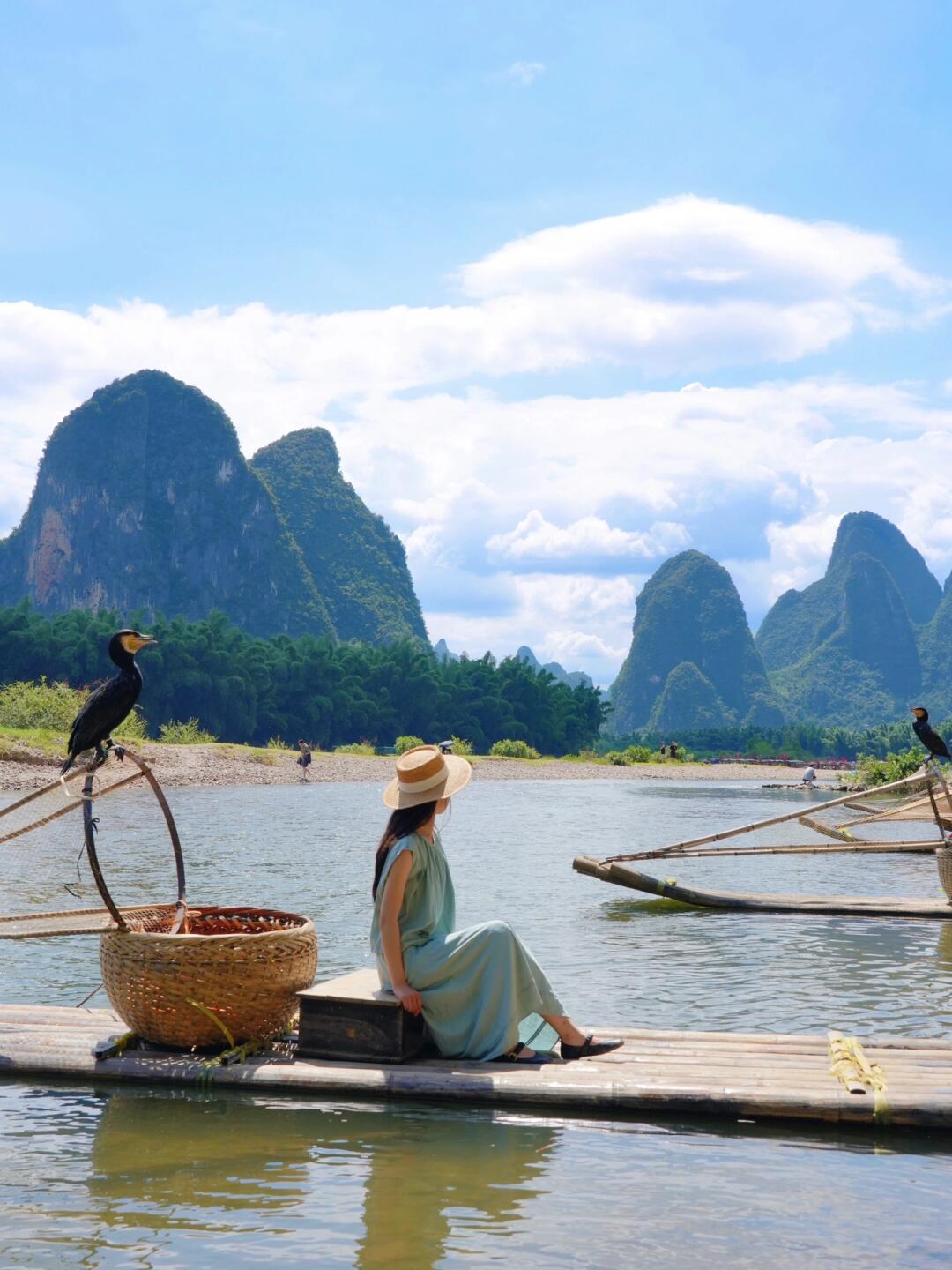 10-Day Enchanting China Tour （Modern Shenzhen · Breathtaking Guilin · Magical Chongqing · Classical Chengdu）
