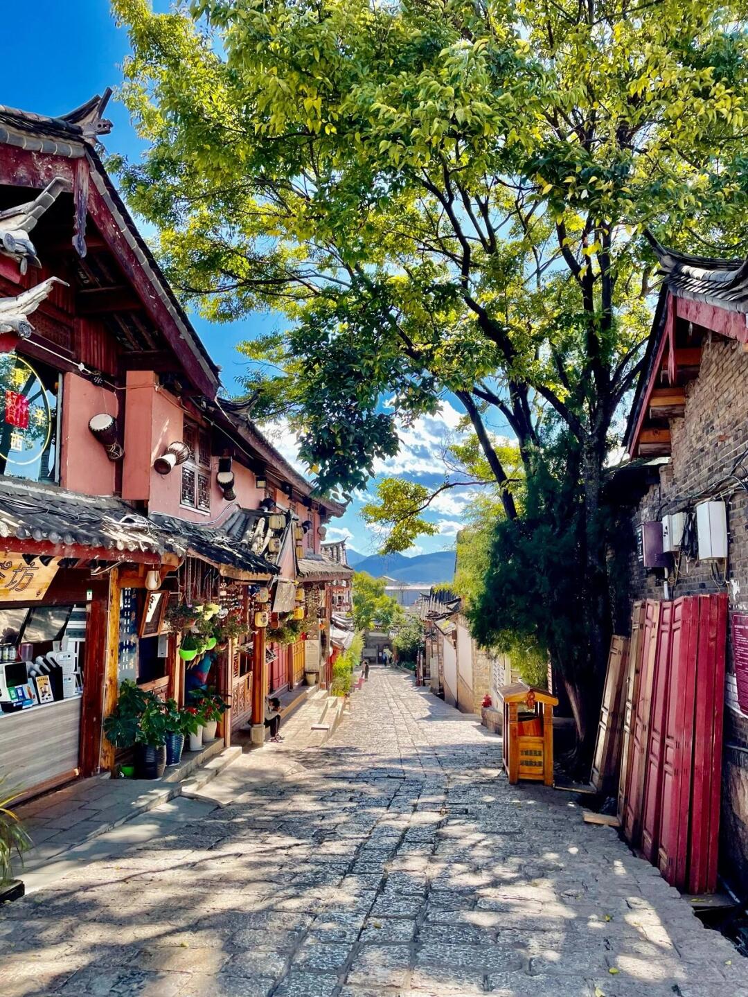 6-Day Colorful Yunnan Odyssey (Stone Forest · Erhai Lake · Jade Dragon Snow Mountain · Lijiang Old Town)