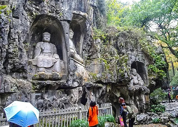 5 DAYS Modern Skylines & Ancient Charm Classic Journey Through East China（Vibrant Shanghai · Elegant Suzhou · Poetic Hangzhou）